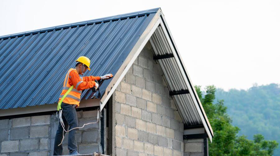 Professional residential roofers in Vantage, WA